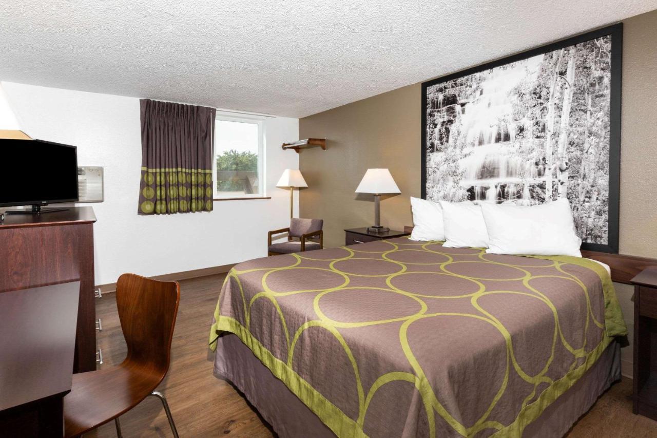 Hotel Super 8 By Wyndham Missoula/brooks Street