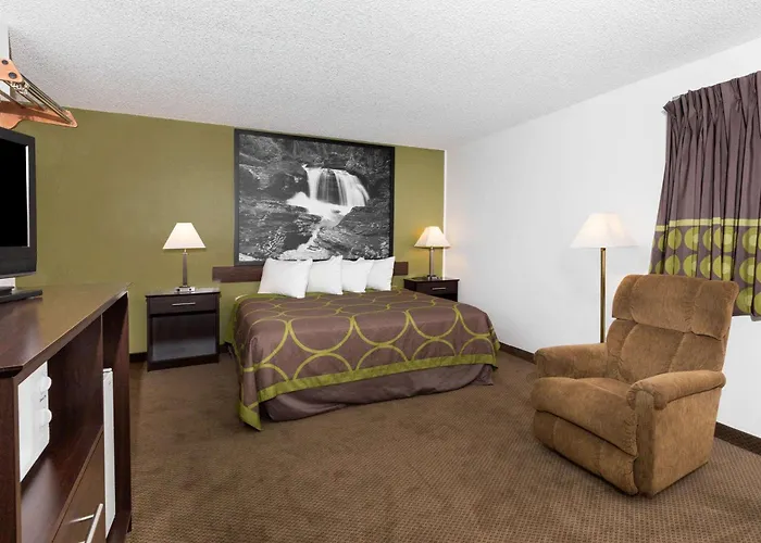 Super 8 By Wyndham Missoula/Brooks Street