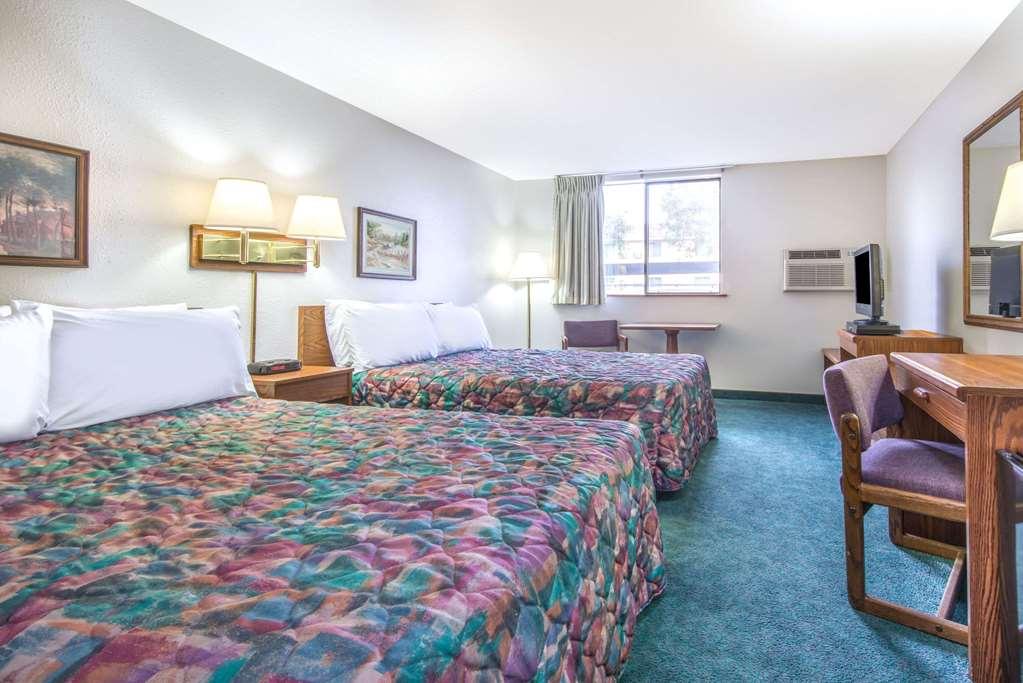 Hotel Super 8 By Wyndham Missoula/brooks Street