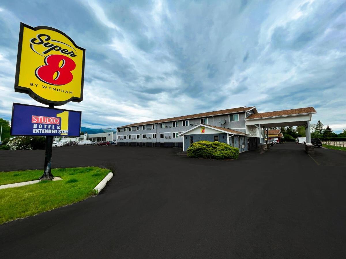 Super 8 By Wyndham Missoula/brooks Street Hotel