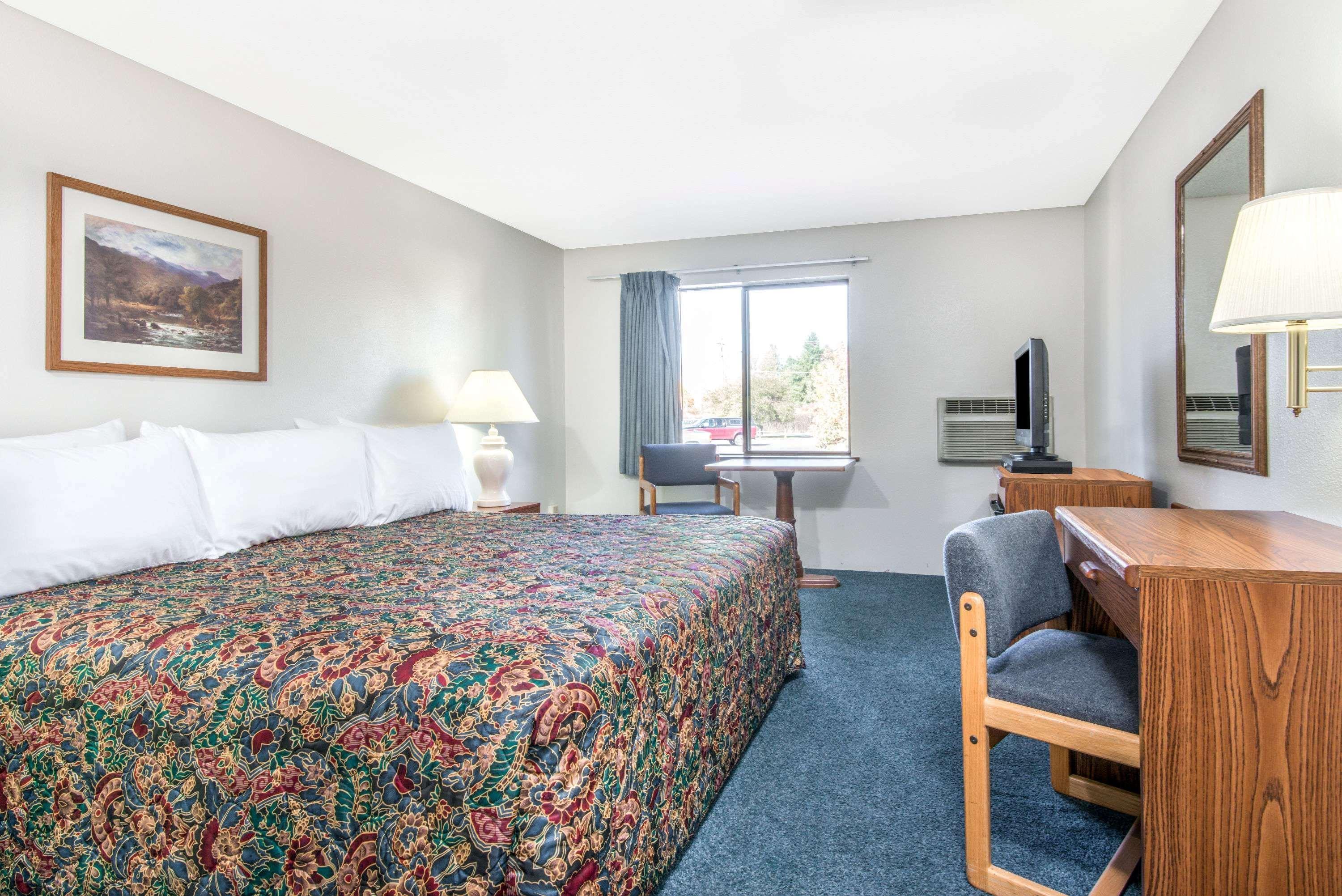 Hotel Super 8 By Wyndham Missoula/brooks Street 2*