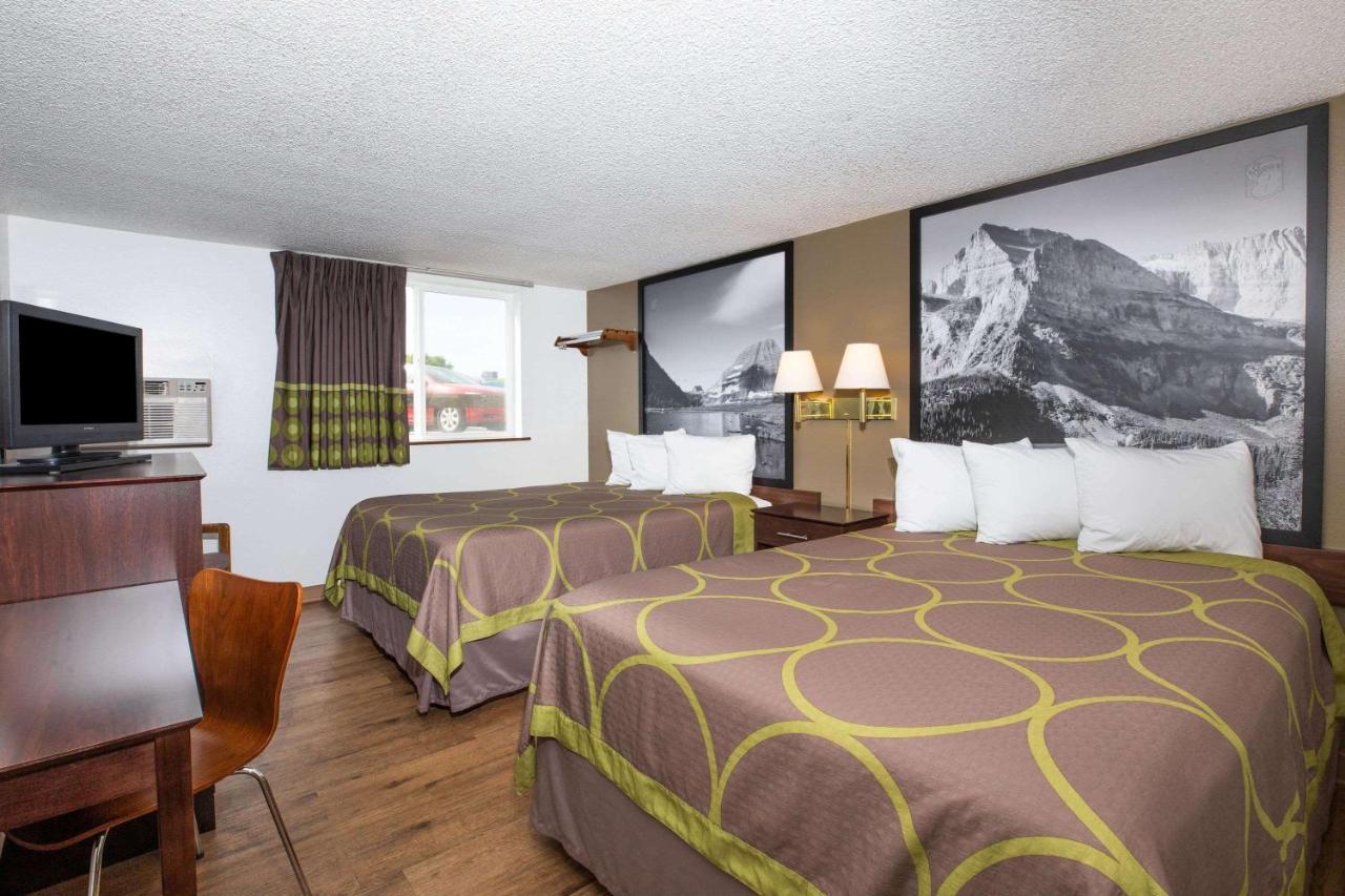 Super 8 By Wyndham Missoula/brooks Street Hotel 2*