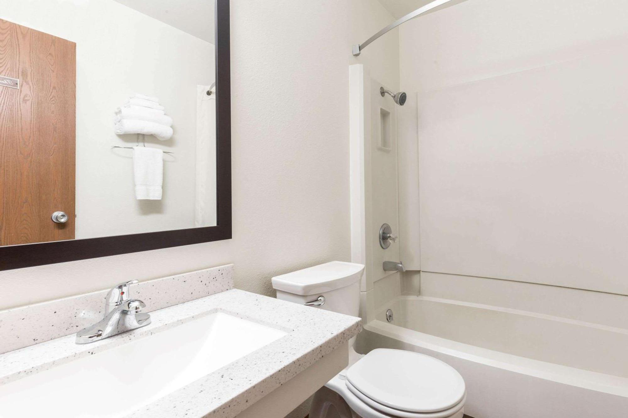 Super 8 By Wyndham Missoula/brooks Street 2*
