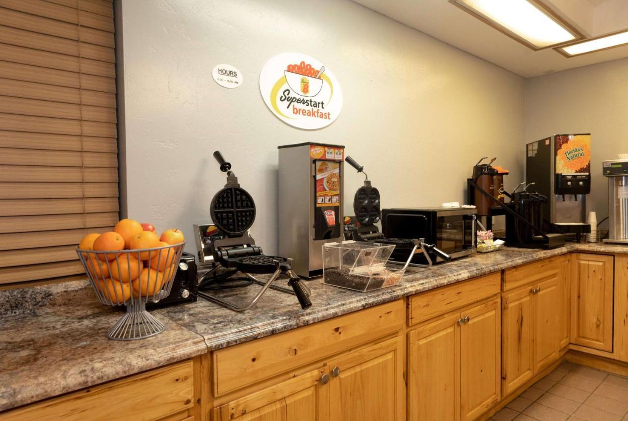 Hotel Super 8 By Wyndham Missoula/brooks Street
